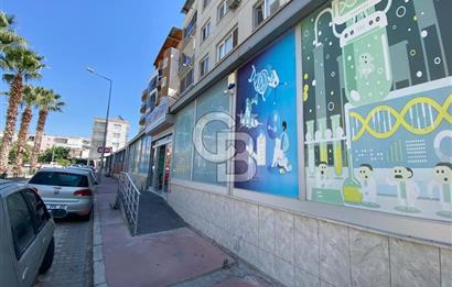 Menemen'de Satılık 430 m2 Cadde Üzeri Köşe Dükkan