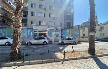 Menemen'de Satılık 430 m2 Cadde Üzeri Köşe Dükkan