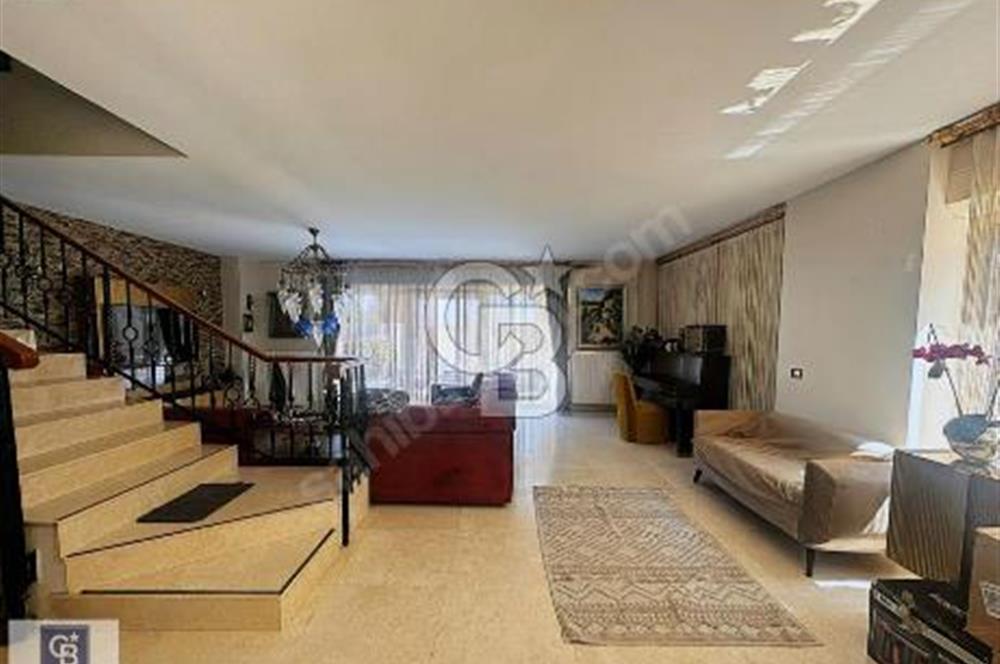 COLDWELL BANKER*START*MERKEZİ KONUMDA TAM MÜSTAKİL VİLLA