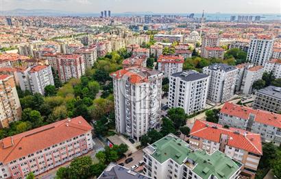 Bahçelievlerde Çift Cepheli, 220 m² Ferah 4+1 Satılık Daire