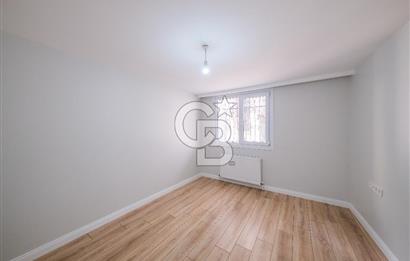 Köşe Konumda, Teraslı Tam Müstakil 3 Katlı Kiralık Bina