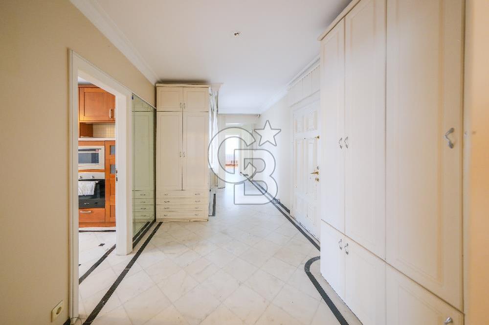 Bahçelievlerde Çift Cepheli, 220 m² Ferah 4+1 Satılık Daire