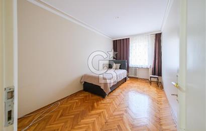 Bahçelievlerde Çift Cepheli, 220 m² Ferah 4+1 Satılık Daire
