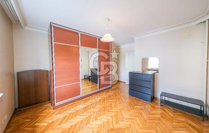 Bahçelievlerde Çift Cepheli, 220 m² Ferah 4+1 Satılık Daire