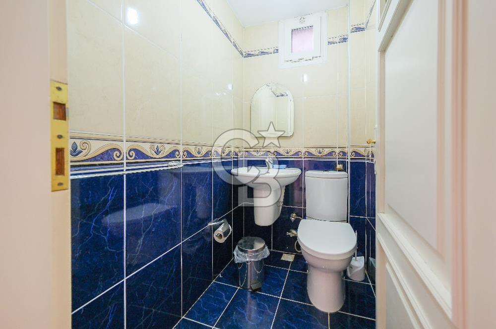 Bahçelievlerde Çift Cepheli, 220 m² Ferah 4+1 Satılık Daire