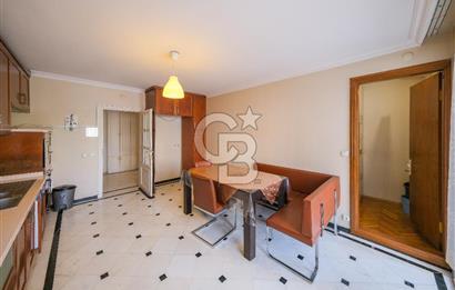 Bahçelievlerde Çift Cepheli, 220 m² Ferah 4+1 Satılık Daire