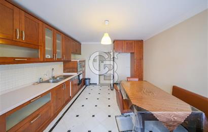 Bahçelievlerde Çift Cepheli, 220 m² Ferah 4+1 Satılık Daire