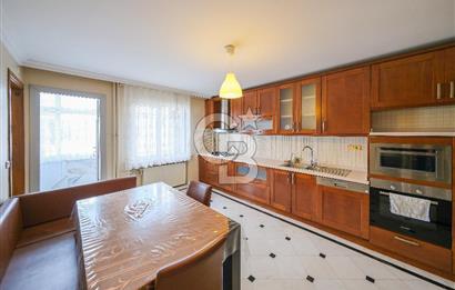 Bahçelievlerde Çift Cepheli, 220 m² Ferah 4+1 Satılık Daire