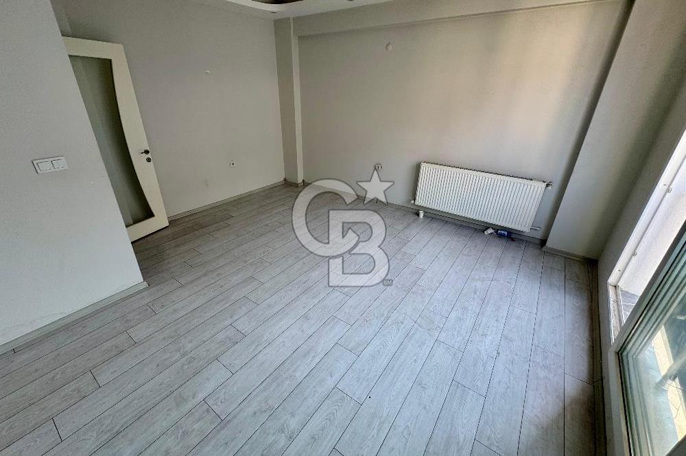TERAS KULLANIMLI İZBAN YAKINI KAPALI MUTFAKLI 2+1 DAİRE