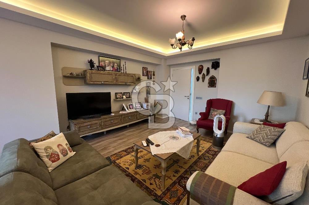 Bornova Goldiva Kuzey’de 3+1 Satılık 186m2 Arakat Daire
