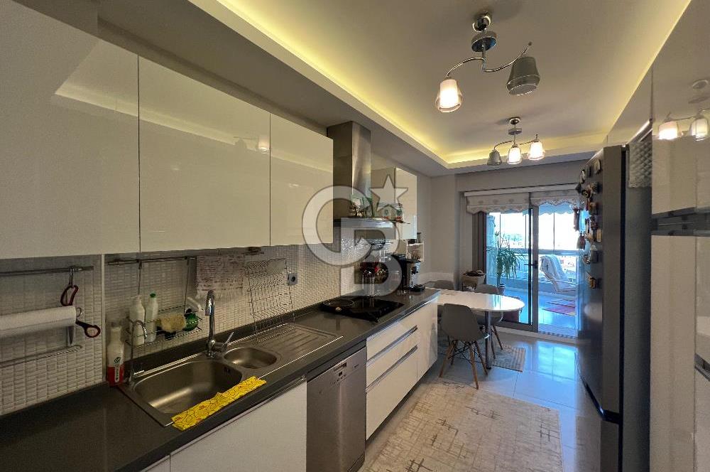 Bornova Goldiva Kuzey’de 3+1 Satılık 186m2 Arakat Daire