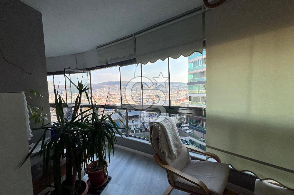 Bornova Goldiva Kuzey’de 3+1 Satılık 186m2 Arakat Daire