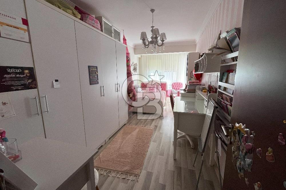 KAPALI OTOPARKLI, 13 YILLIK BİNADA, EBEVEYN BANYOLU 165m2 NET 3+1 ARAKAT SATILIK DAİRE