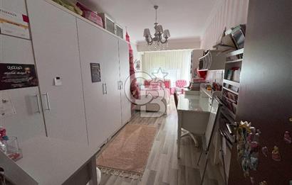 KAPALI OTOPARKLI, 13 YILLIK BİNADA, EBEVEYN BANYOLU 165m2 NET 3+1 ARAKAT SATILIK DAİRE