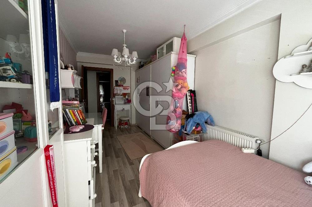 KAPALI OTOPARKLI, 13 YILLIK BİNADA, EBEVEYN BANYOLU 165m2 NET 3+1 ARAKAT SATILIK DAİRE