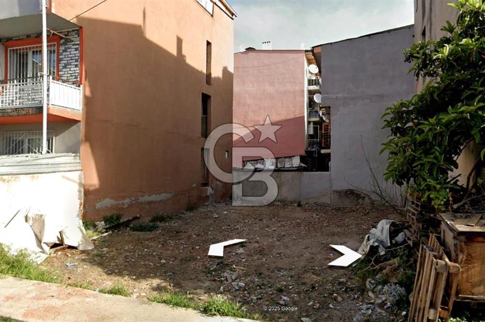 Gaziemir Binbaşı Reşatbey Mahallesinde 127 M² Satılık Arsa