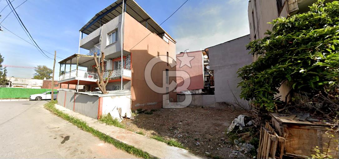 Gaziemir Binbaşı Reşatbey Mahallesinde 127 M² Satılık Arsa