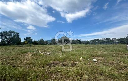 Buca Kırklar Köyünde 7400 m² Manzaralı Tek Tapu Satılık Tarla