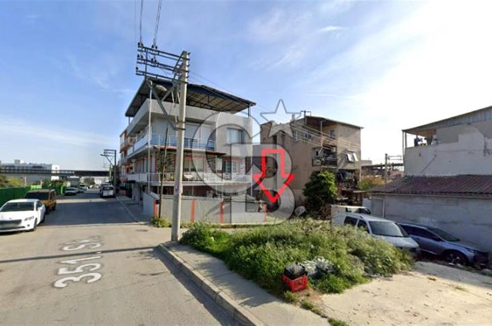 Gaziemir Binbaşı Reşatbey Mahallesinde 127 M² Satılık Arsa
