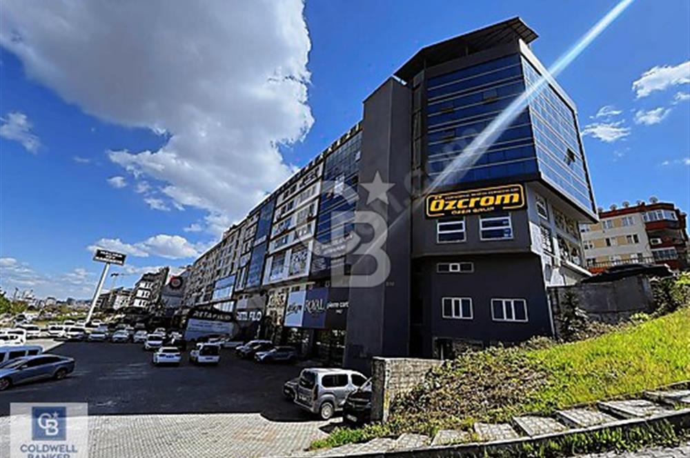 CB BLACK BEŞEVLER METRO İSTASYONU KARŞISI KİRALIK OFİSLER*