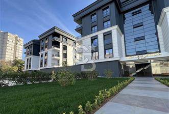 Ataköy Prestij Konakları'nda Çift Cepheli Satılık 3+1 Daire
