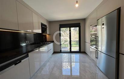 Ataköy Prestij Konakları'nda Çift Cepheli Satılık 3+1 Daire