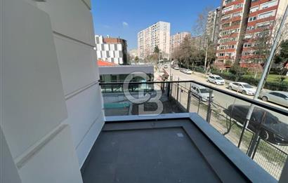 Ataköy Prestij Konakları'nda Çift Cepheli Satılık 3+1 Daire