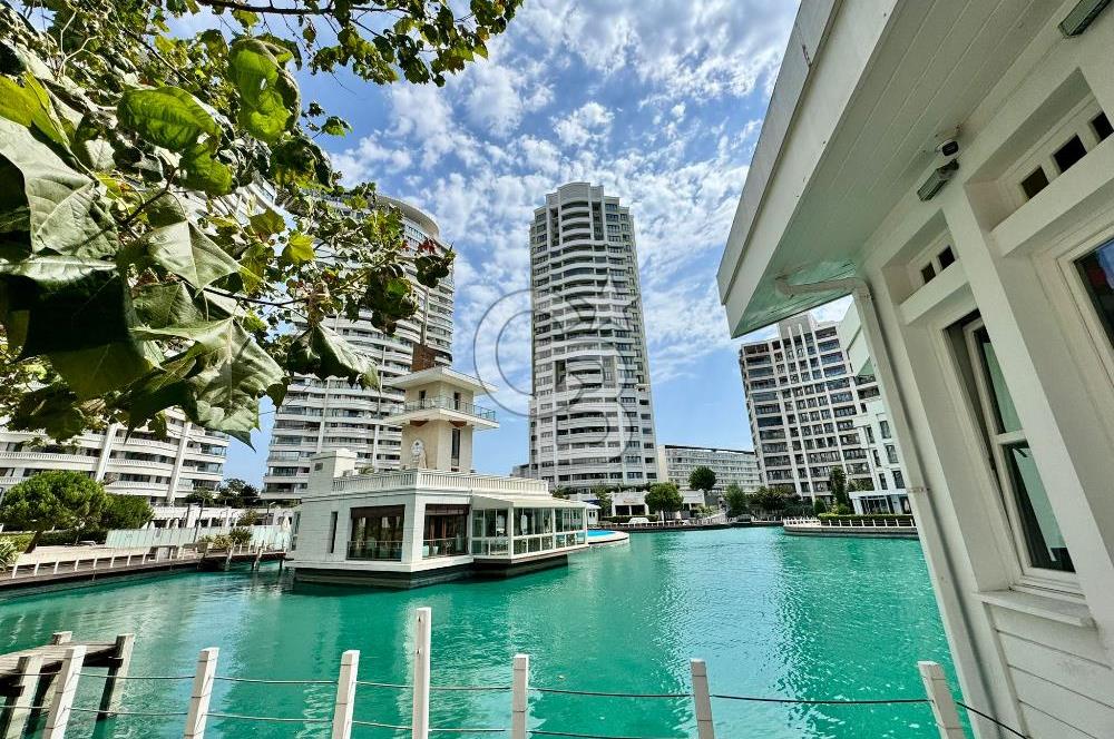 İstanbul Saraylarında Gölet ve Peyzaj Manzaralı Kiralık 1+1