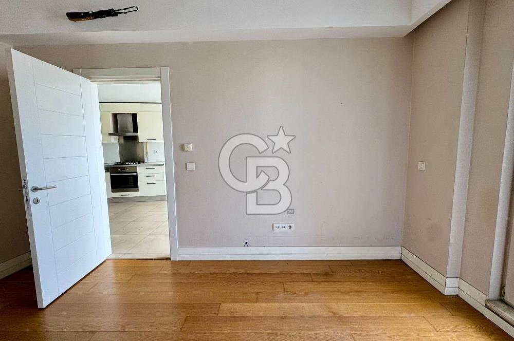 İstanbul Saraylarında Gölet ve Peyzaj Manzaralı Kiralık 1+1