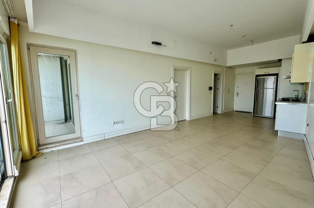 İstanbul Saraylarında Gölet ve Peyzaj Manzaralı Kiralık 1+1