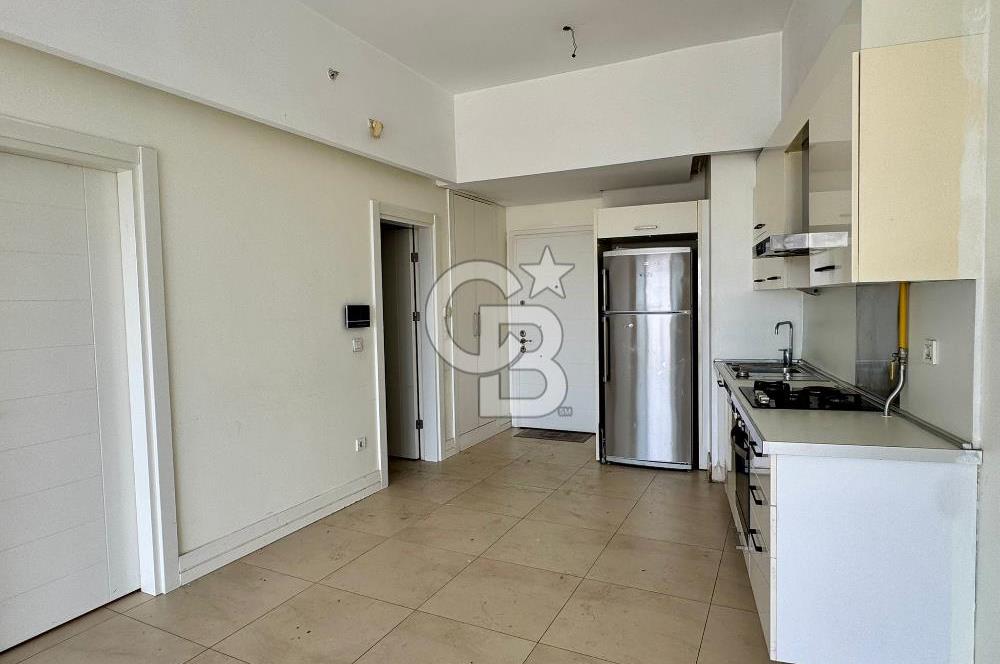 İstanbul Saraylarında Gölet ve Peyzaj Manzaralı Kiralık 1+1