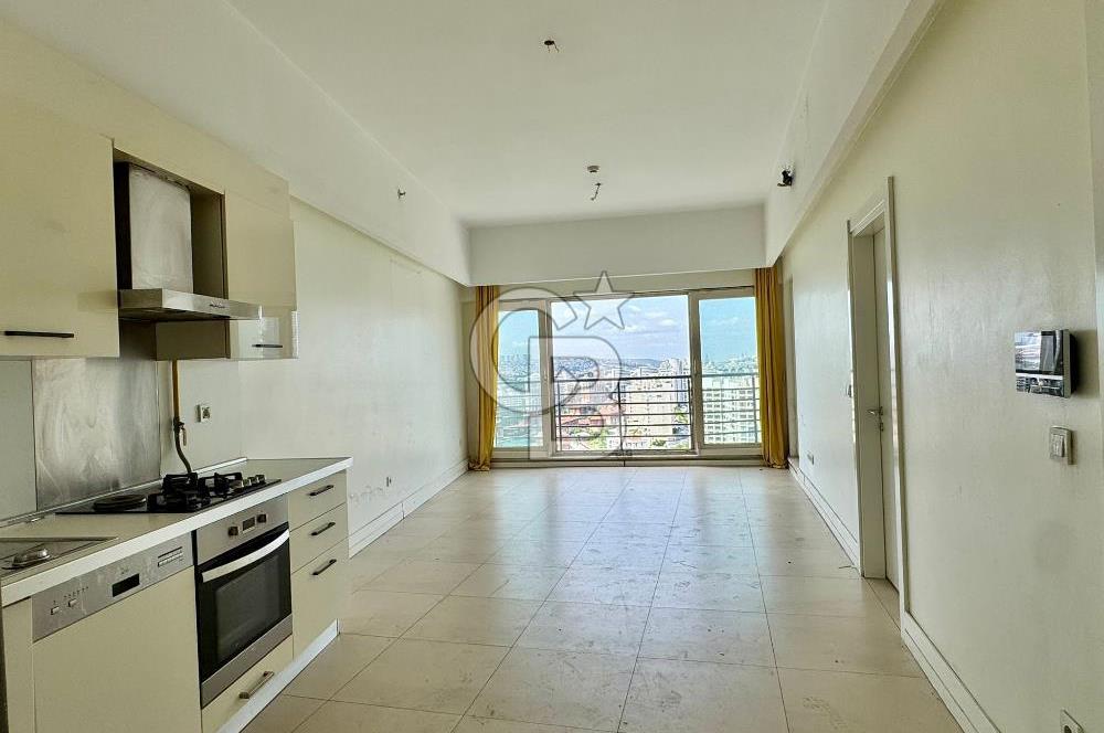 İstanbul Saraylarında Gölet ve Peyzaj Manzaralı Kiralık 1+1