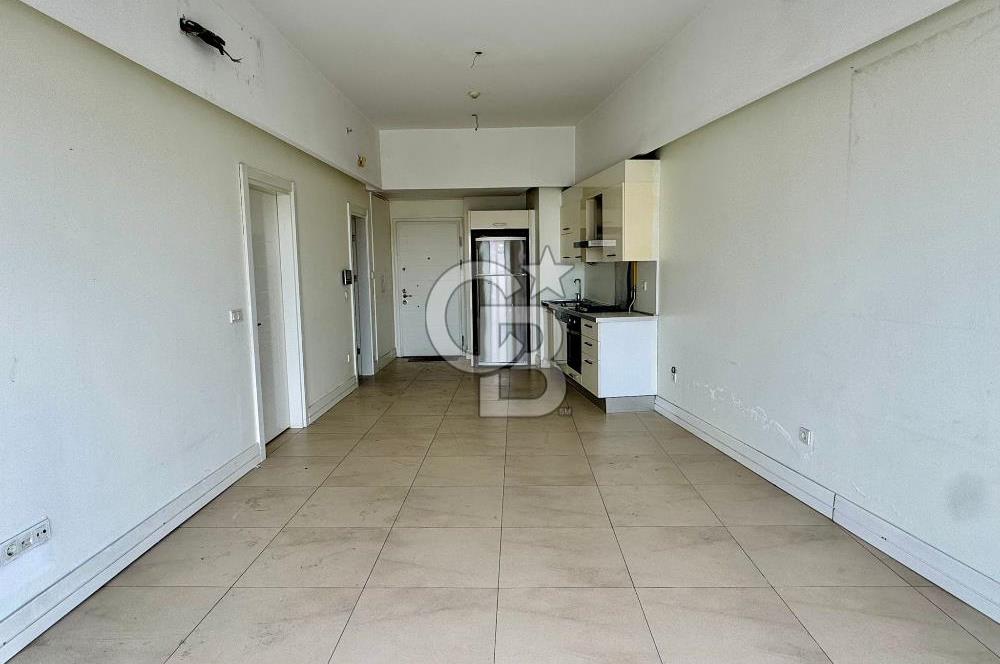 İstanbul Saraylarında Gölet ve Peyzaj Manzaralı Kiralık 1+1