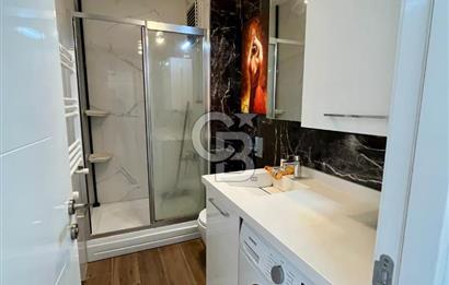 Moda'da yeni binada eşyalı merkezi konum 1+1 daire