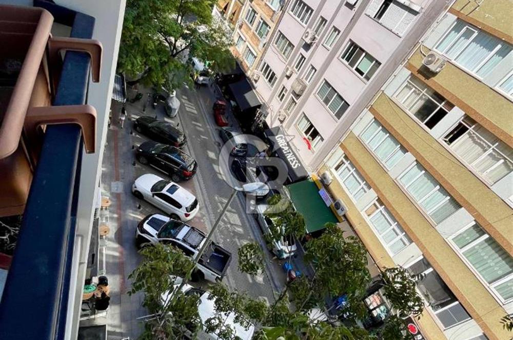 Moda'da yeni binada eşyalı merkezi konum 1+1 daire