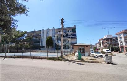 Gaziemir Merkezde Geniş Arakat Satılık Daire