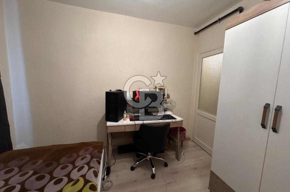 GAZİEMİR YEŞİL MAHALLE'DE MERKEZİ KONUMDA 3+1 SATILIK DAİRE