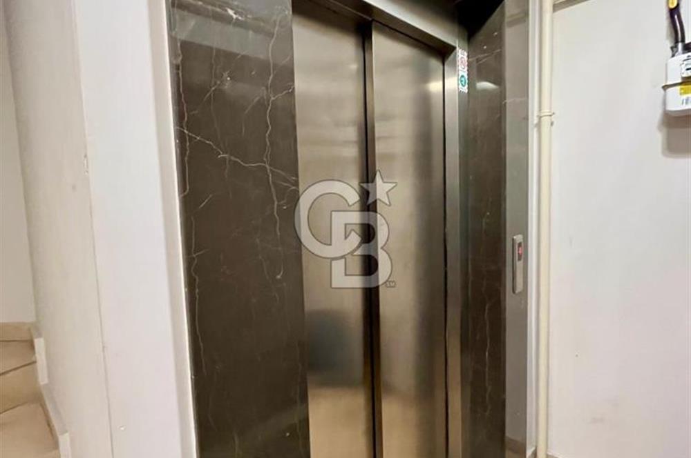 Moda'da yeni binada eşyalı merkezi konum 1+1 daire