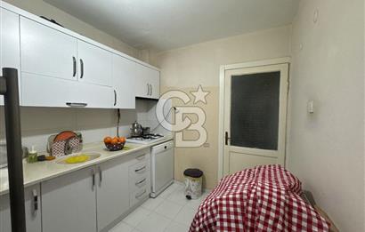 GAZİEMİR YEŞİL MAHALLE'DE MERKEZİ KONUMDA 3+1 SATILIK DAİRE