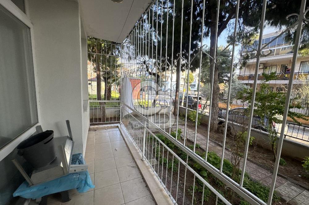 GAZİEMİR YEŞİL MAHALLE'DE MERKEZİ KONUMDA 3+1 SATILIK DAİRE