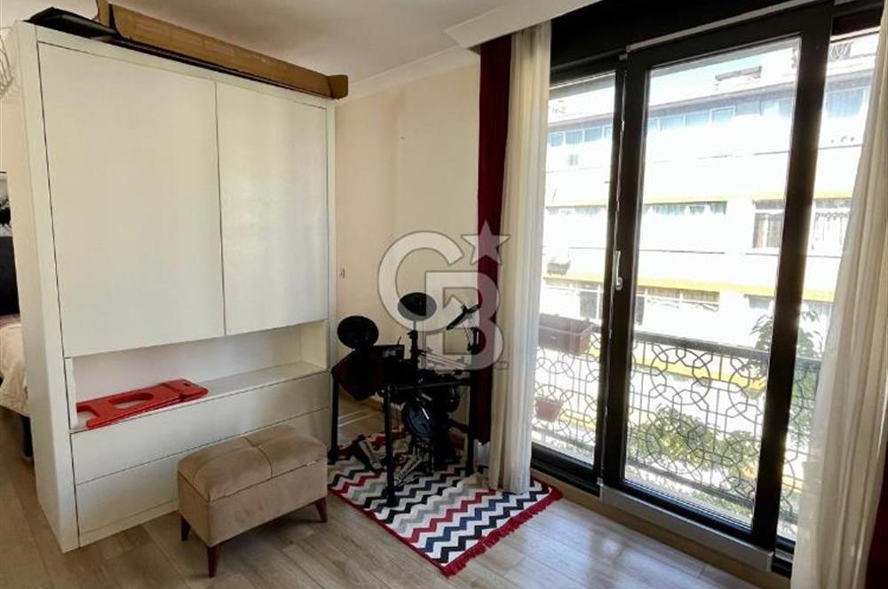 Moda'da yeni binada eşyalı merkezi konum 1+1 daire