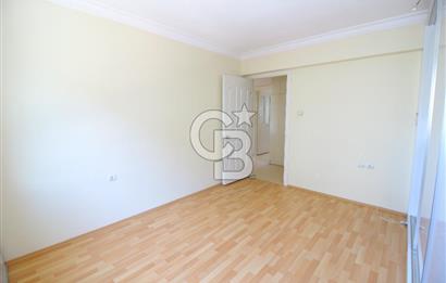 Gaziemir Merkezde Geniş Arakat Satılık Daire