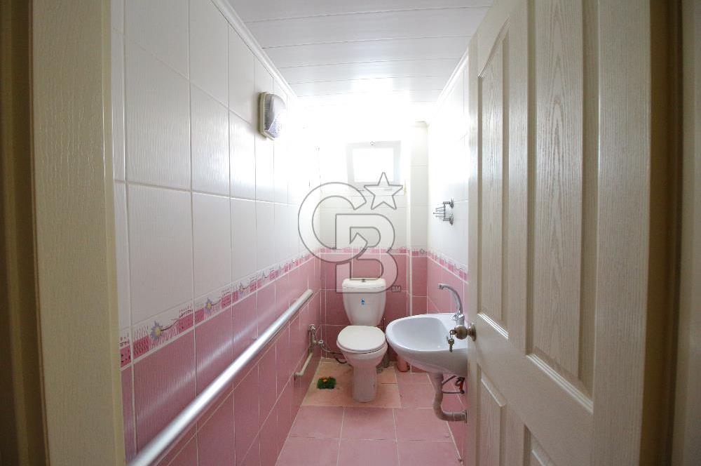 Gaziemir Merkezde Geniş Arakat Satılık Daire