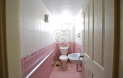 Gaziemir Merkezde Geniş Arakat Satılık Daire