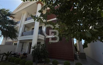 Bornova Atatürk Mah. Homeros Vadisi Manzaralı 7+1 Satılık Villa