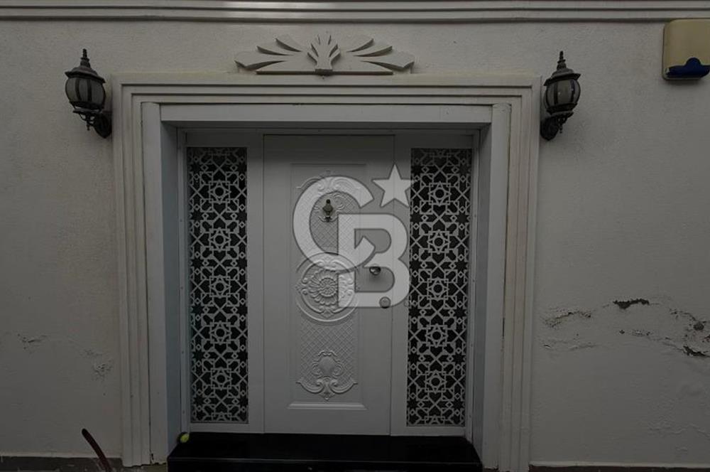 Bornova Atatürk Mah. Homeros Vadisi Manzaralı 7+1 Satılık Villa