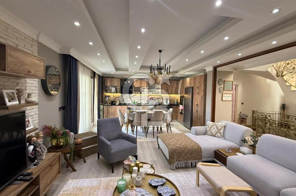 Bornova Atatürk Mah. Homeros Vadisi Manzaralı 7+1 Satılık Villa
