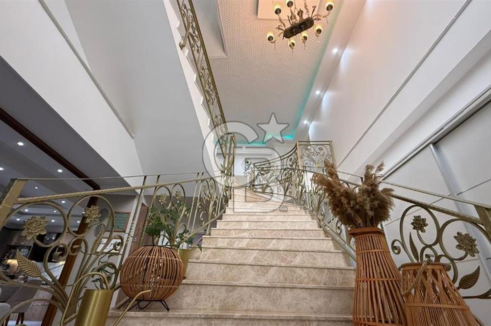 Bornova Atatürk Mah. Homeros Vadisi Manzaralı 7+1 Satılık Villa