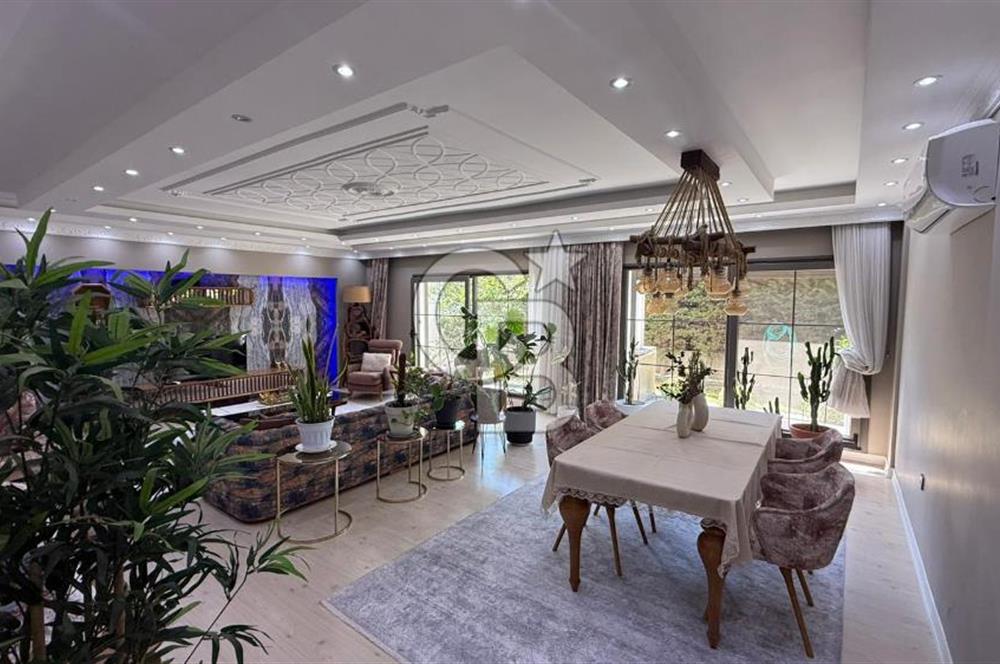 Bornova Atatürk Mah. Homeros Vadisi Manzaralı 7+1 Satılık Villa