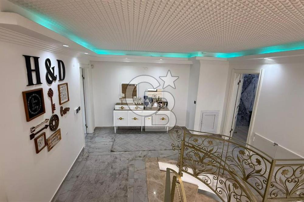 Bornova Atatürk Mah. Homeros Vadisi Manzaralı 7+1 Satılık Villa